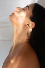 Load image into Gallery viewer, Round Ear Cuff