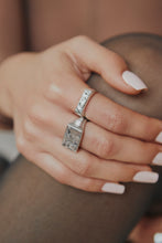 Load image into Gallery viewer, Milk Signet Ring #2