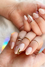 Load image into Gallery viewer, Swirl Ring