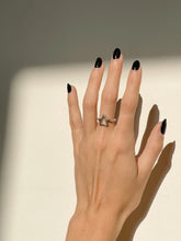 Load image into Gallery viewer, Triangle Ring