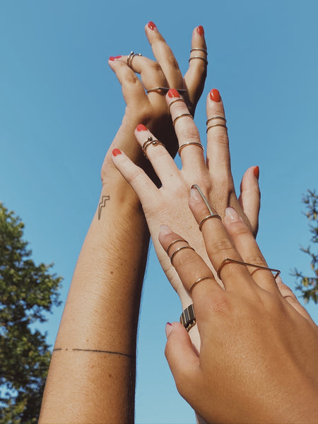 Meet Many Hands