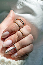 Load image into Gallery viewer, Hook Nail Ring

